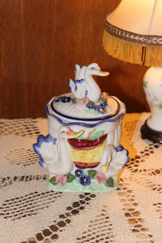 Bonbonnière en porcelaine